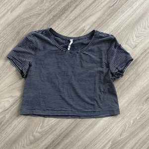 Lululemon cropped t
